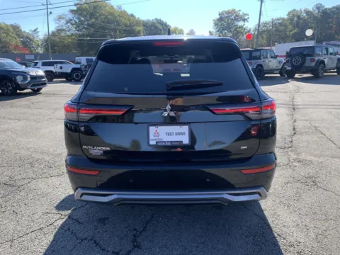 More photos of 2025 Mitsubishi Outlander SE at Cherokee Mitsubishi, GA