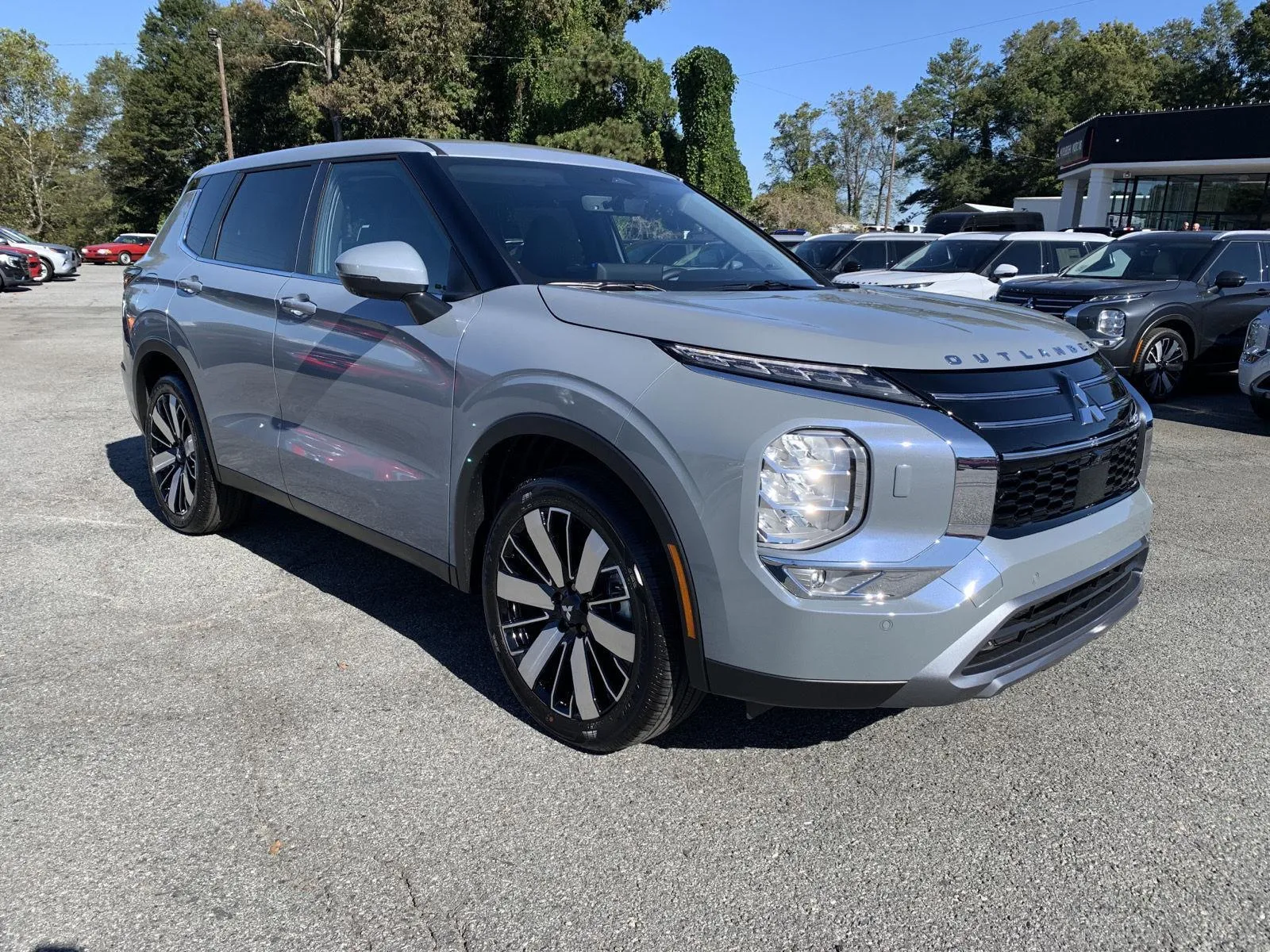 Gray 2025 Mitsubishi Outlander SE for sale in Canton, GA