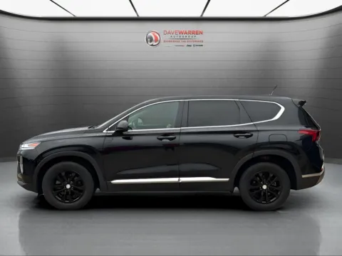 More photos of 2020 Hyundai Santa Fe SE at Dave Warren Chrysler Dodge Jeep Ram, NY