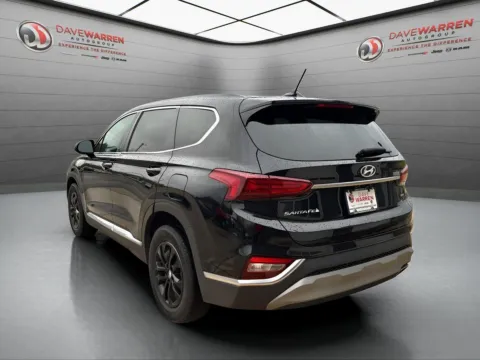 More photos of 2020 Hyundai Santa Fe SE at Dave Warren Chrysler Dodge Jeep Ram, NY
