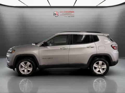 More photos of 2022 Jeep Compass Latitude at Dave Warren Chrysler Dodge Jeep Ram, NY