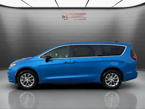 Another view of 2026 Chrysler Pacifica Select for sale in Jamestown, NY at Dave Warren Chrysler Dodge Jeep Ram