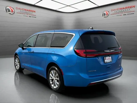 More photos of 2026 Chrysler Pacifica Select at Dave Warren Chrysler Dodge Jeep Ram, NY