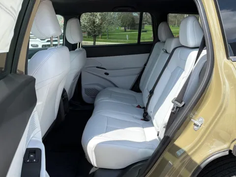 More photos of 2026 Jeep Cherokee Limited at Dave Warren Chrysler Dodge Jeep Ram, NY