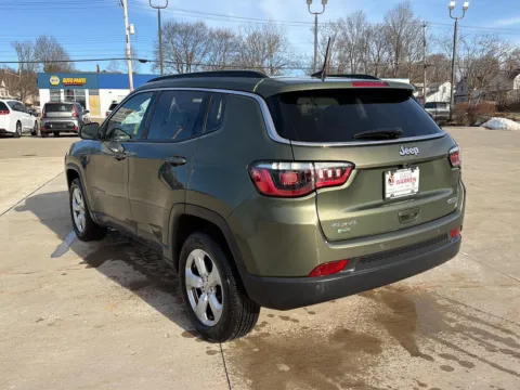 More photos of 2021 Jeep Compass Latitude at Dave Warren Chrysler Dodge Jeep Ram, NY