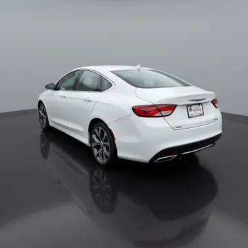 More photos of 2016 Chrysler 200 C at Dave Warren Chrysler Dodge Jeep Ram, NY