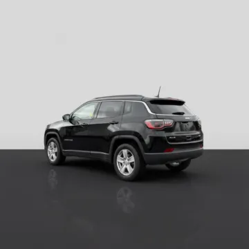 More photos of 2022 Jeep Compass Latitude at Dave Warren Chrysler Dodge Jeep Ram, NY