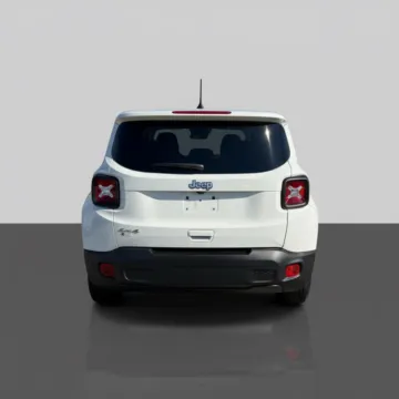 More photos of 2023 Jeep Renegade Latitude at Dave Warren Chrysler Dodge Jeep Ram, NY