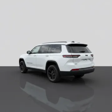 More photos of 2026 Jeep Grand Cherokee L Laredo Altitude at Dave Warren Chrysler Dodge Jeep Ram, NY