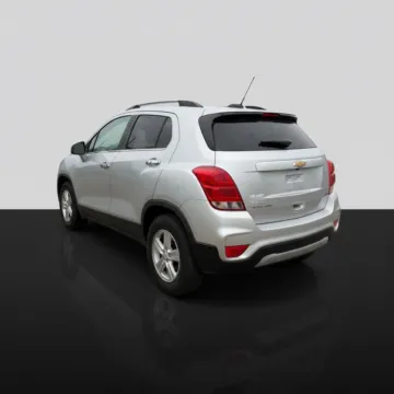 More photos of 2019 Chevrolet Trax LT at Dave Warren Chrysler Dodge Jeep Ram, NY