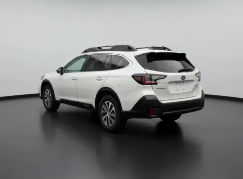 More photos of 2022 Subaru Outback Premium at Dave Warren Chrysler Dodge Jeep Ram, NY