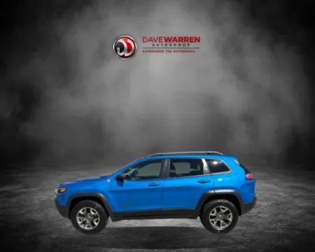Photos of 2019 Jeep Cherokee Trailhawk for sale in Jamestown, NY at Dave Warren Chrysler Dodge Jeep Ram