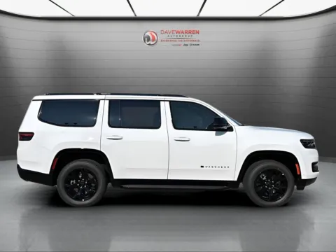 More photos of 2025 Jeep Wagoneer Series II Carbide at Dave Warren Chrysler Dodge Jeep Ram, NY
