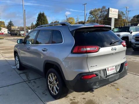 More photos of 2017 Jeep Cherokee Latitude at Dave Warren Chrysler Dodge Jeep Ram, NY