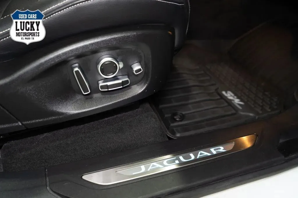 2020 Jaguar F-Pace R-Sport - Photo 9