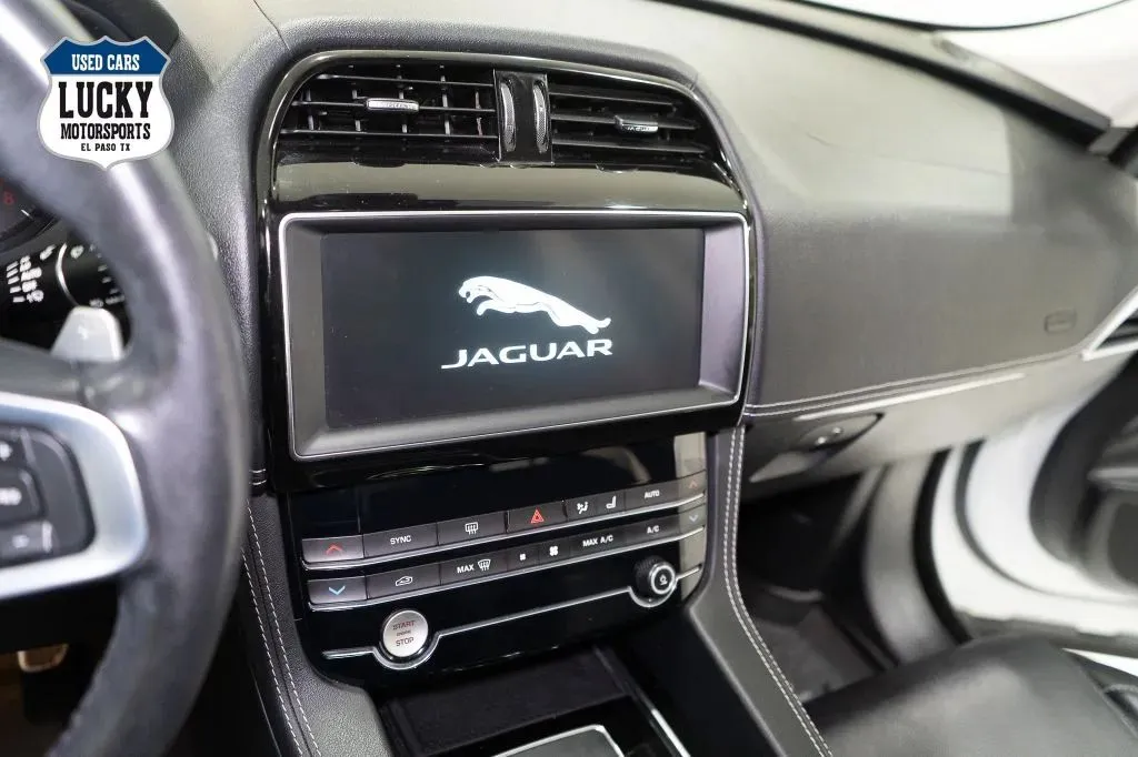 2020 Jaguar F-Pace R-Sport - Photo 23