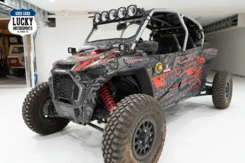 More photos of 2019 RAZR 2733 at Lucky Motorsports Inc., TX