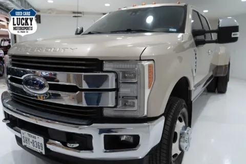 More photos of 2017 FORD F350 SUPER DUTY at Lucky Motorsports Inc., TX