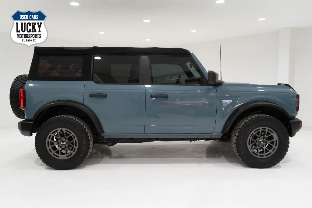Blue 2022 FORD BRONCO BASE for sale in El Paso, TX
