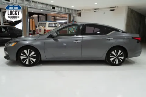 More photos of 2019 NISSAN ALTIMA SV at Lucky Motorsports Inc., TX