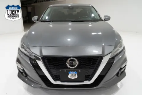 Another view of 2019 NISSAN ALTIMA SV for sale in El Paso, TX at Lucky Motorsports Inc.