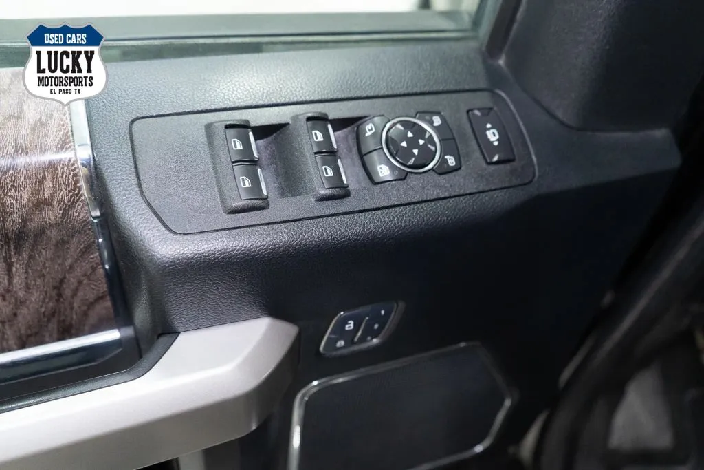 2017 Ford F-350 Super Duty Lariat - Photo 27