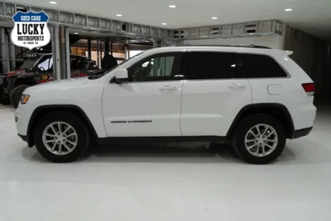 More photos of 2021 JEEP GRAND CHEROKEE LAREDO at Lucky Motorsports Inc., TX