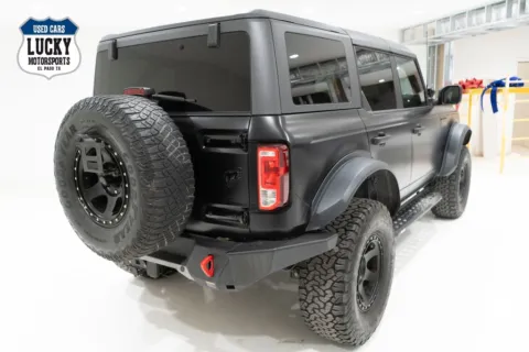 More photos of 2022 FORD BRONCO BASE at Lucky Motorsports Inc., TX