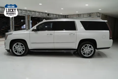 More photos of 2019 CADILLAC ESCALADE ESV LUXURY at Lucky Motorsports Inc., TX