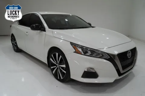 Photos of 2022 NISSAN ALTIMA SR for sale in El Paso, TX at Lucky Motorsports Inc.