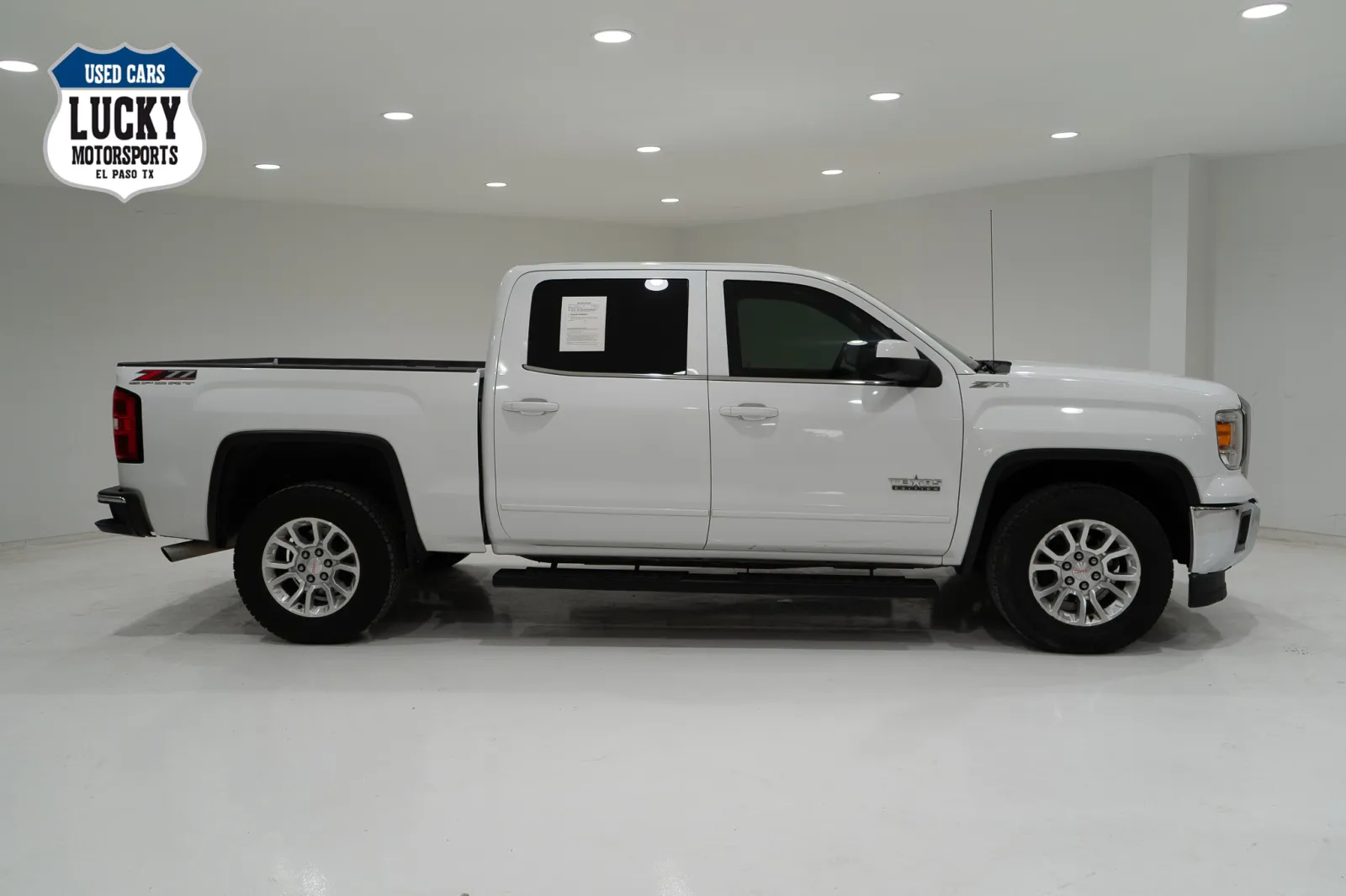 2015 GMC Sierra 2WD Crew Cab SLE SWB's photo