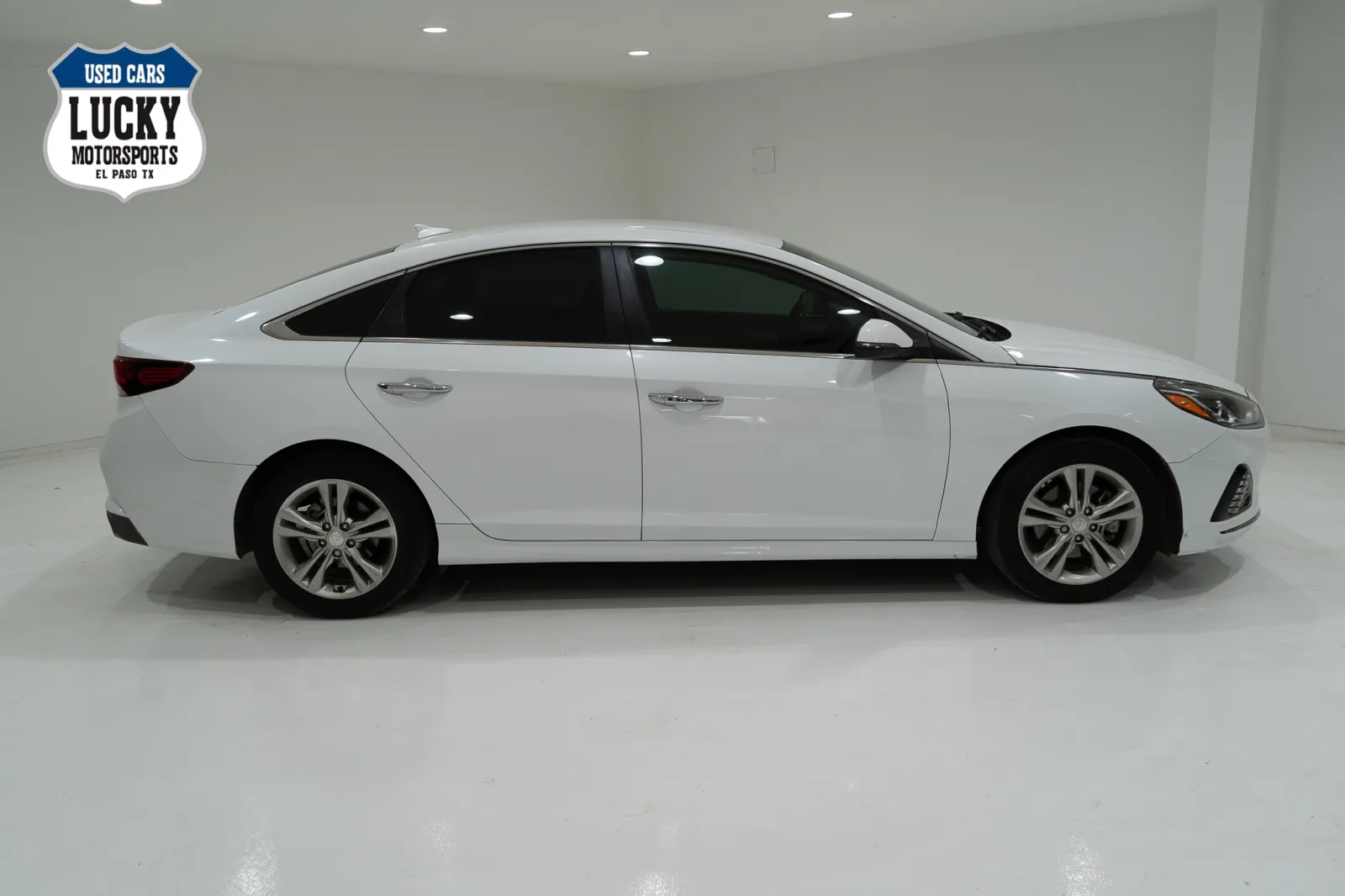 White 2019 Hyundai SONATA for sale in El Paso, TX