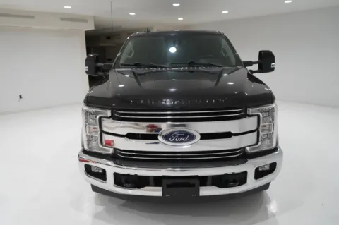 Another view of 2019 Ford F-250 Super Duty Lariat for sale in El Paso, TX at Lucky Motorsports Inc.