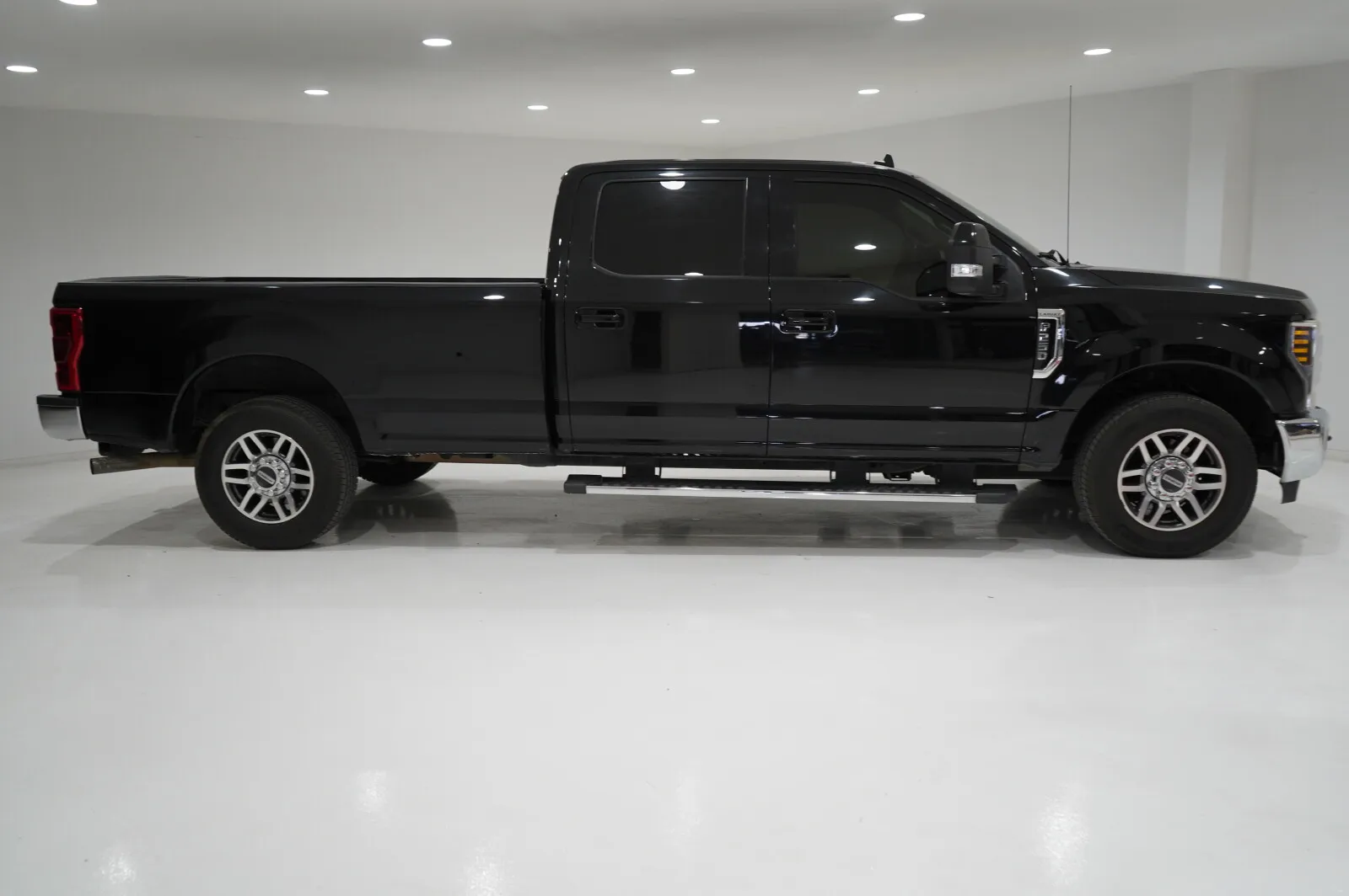 Black 2019 Ford F-250 Super Duty Lariat for sale in El Paso, TX