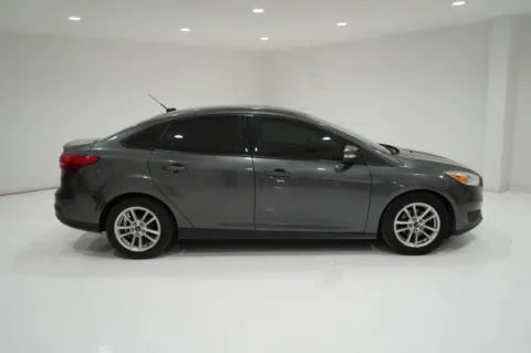 Gray 2017 Ford Focus SE Sedan 4D for sale in El Paso, TX