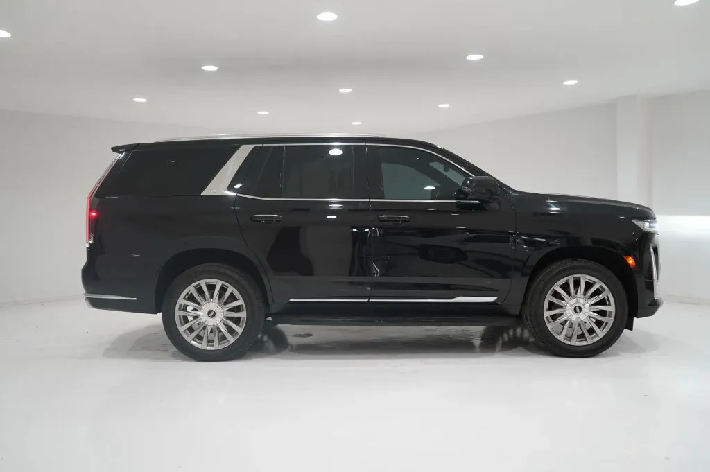 Black 2021 Cadillac Escalade Premium Luxury Sport Utility 4D for sale in El Paso, TX
