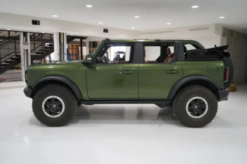 More photos of 2022 Ford Bronco Outer Banks Sport Utility 4D at Lucky Motorsports Inc., TX