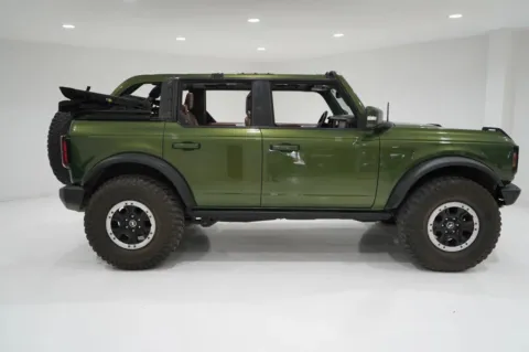 Green 2022 Ford Bronco Outer Banks Sport Utility 4D for sale in El Paso, TX