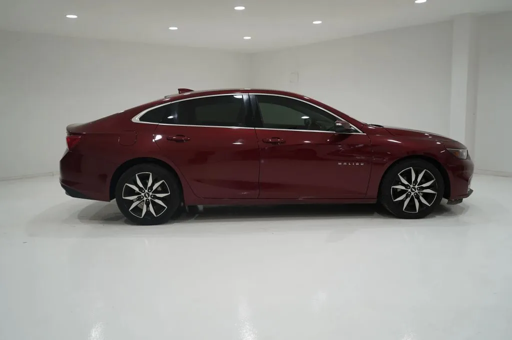Red 2018 Chevrolet Malibu LT Sedan 4D for sale in El Paso, TX