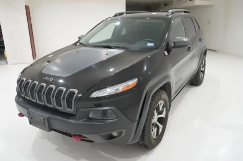 More photos of 2017 Jeep Cherokee TrailHawk Sport Utility 4D at Lucky Motorsports Inc., TX