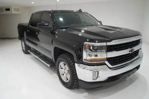Photos of 2018 Chevrolet Silverado 1500 Crew Cab LT Pickup 4D 5 3/4 ft for sale in El Paso, TX at Lucky Motorsports Inc.