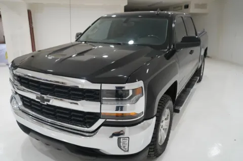 More photos of 2018 Chevrolet Silverado 1500 Crew Cab LT Pickup 4D 5 3/4 ft at Lucky Motorsports Inc., TX
