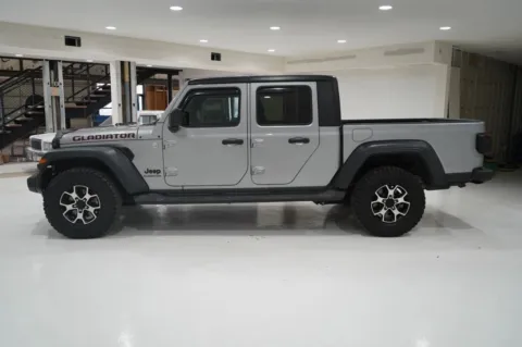 More photos of 2020 Jeep Gladiator Sport S Pickup 4D 5 ft at Lucky Motorsports Inc., TX