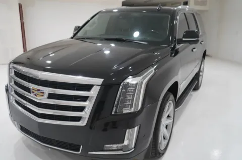 More photos of 2020 Cadillac Escalade Luxury Sport Utility 4D at Lucky Motorsports Inc., TX