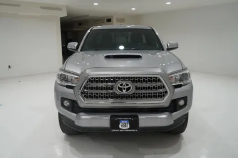 Another view of 2016 Toyota Tacoma Access Cab TRD Sport Pickup 4D 6 ft for sale in El Paso, TX at Lucky Motorsports Inc.