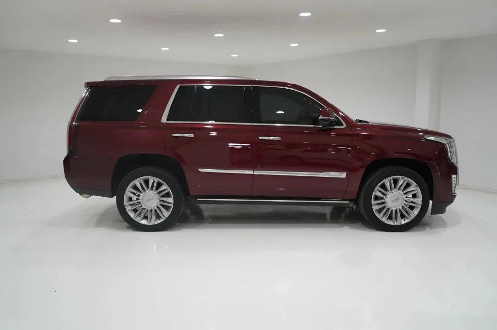 Red 2017 Cadillac Escalade Platinum Sport Utility 4D for sale in El Paso, TX