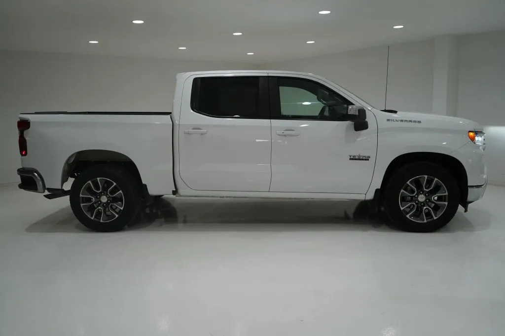 White 2025 Chevrolet Silverado 1500 Crew Cab LT Pickup 4D 5 3/4 ft for sale in El Paso, TX
