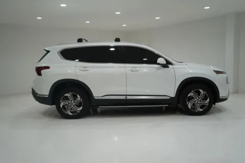 White 2021 Hyundai Santa Fe SEL Sport Utility 4D for sale in El Paso, TX