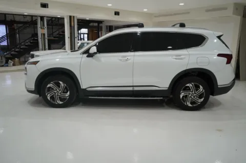 More photos of 2021 Hyundai Santa Fe SEL Sport Utility 4D at Lucky Motorsports Inc., TX