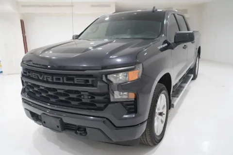 More photos of 2022 Chevrolet Silverado 1500 Crew Cab Custom Pickup 4D 5 3/4 ft at Lucky Motorsports Inc., TX